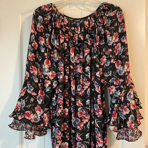 Chaps bell sleeve blouse